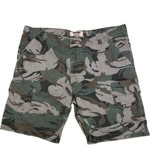 Wrangler Authentics Camo Cargo Shorts Mens Size‎ 42 Y2K